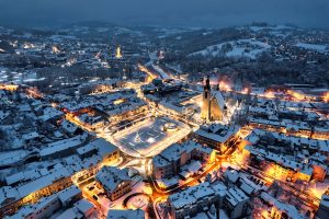 202301214236 limanowa zasypana sniegiem zimowe zdjecia z drona styczen 2023 fotograf robert malec