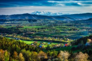 Widok na Tatry z altany widokowej Stronie-Zagórów